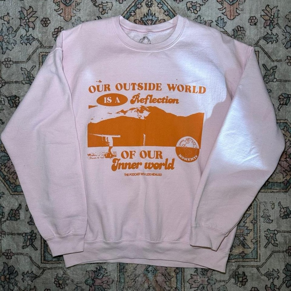 Lexi Hidalgo Moments Crewneck Pink Orange Graphic Sweatshirt‎ Large